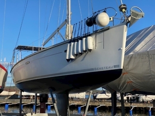 Beneteau Oceanis 43