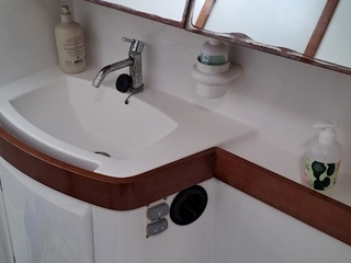 Beneteau Oceanis 43